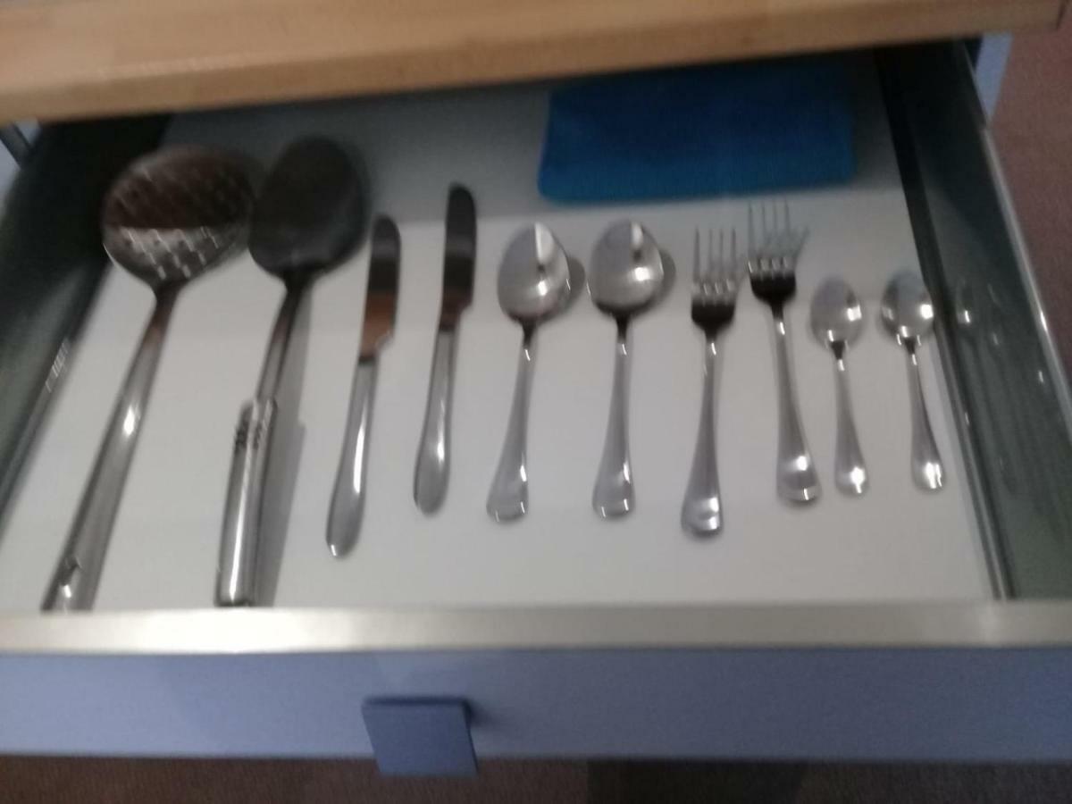 Paris Par Trains, Area, Studios Avec Salle De Bain Et Kitchenette Privees, Ou, Chambres Avec Salles Bain Et Cuisines Communes Persan Exteriör bild