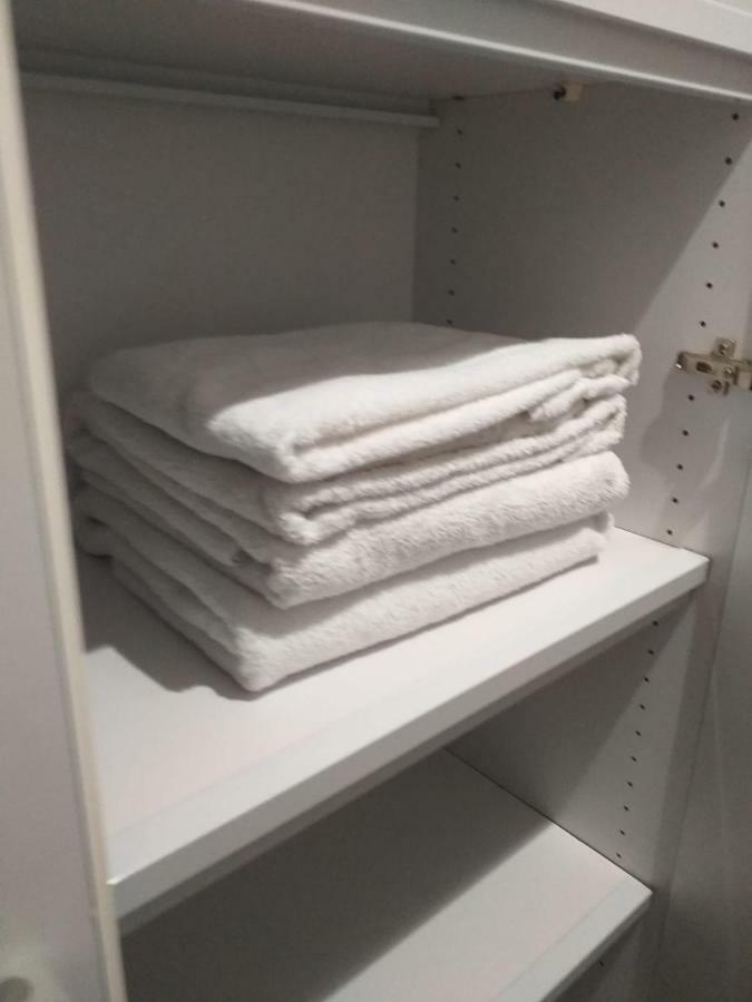 Paris Par Trains, Area, Studios Avec Salle De Bain Et Kitchenette Privees, Ou, Chambres Avec Salles Bain Et Cuisines Communes Persan Exteriör bild
